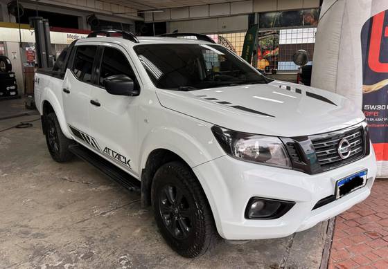 NISSAN FRONTIER 2.3 16V TURBO DIESEL ATTACK CD 4X4 AUTOMÁTICO NISSAN FRONTIER 2.3 16V TURBO DIESEL ATTACK CD 4X4 AUTOMÁTICO